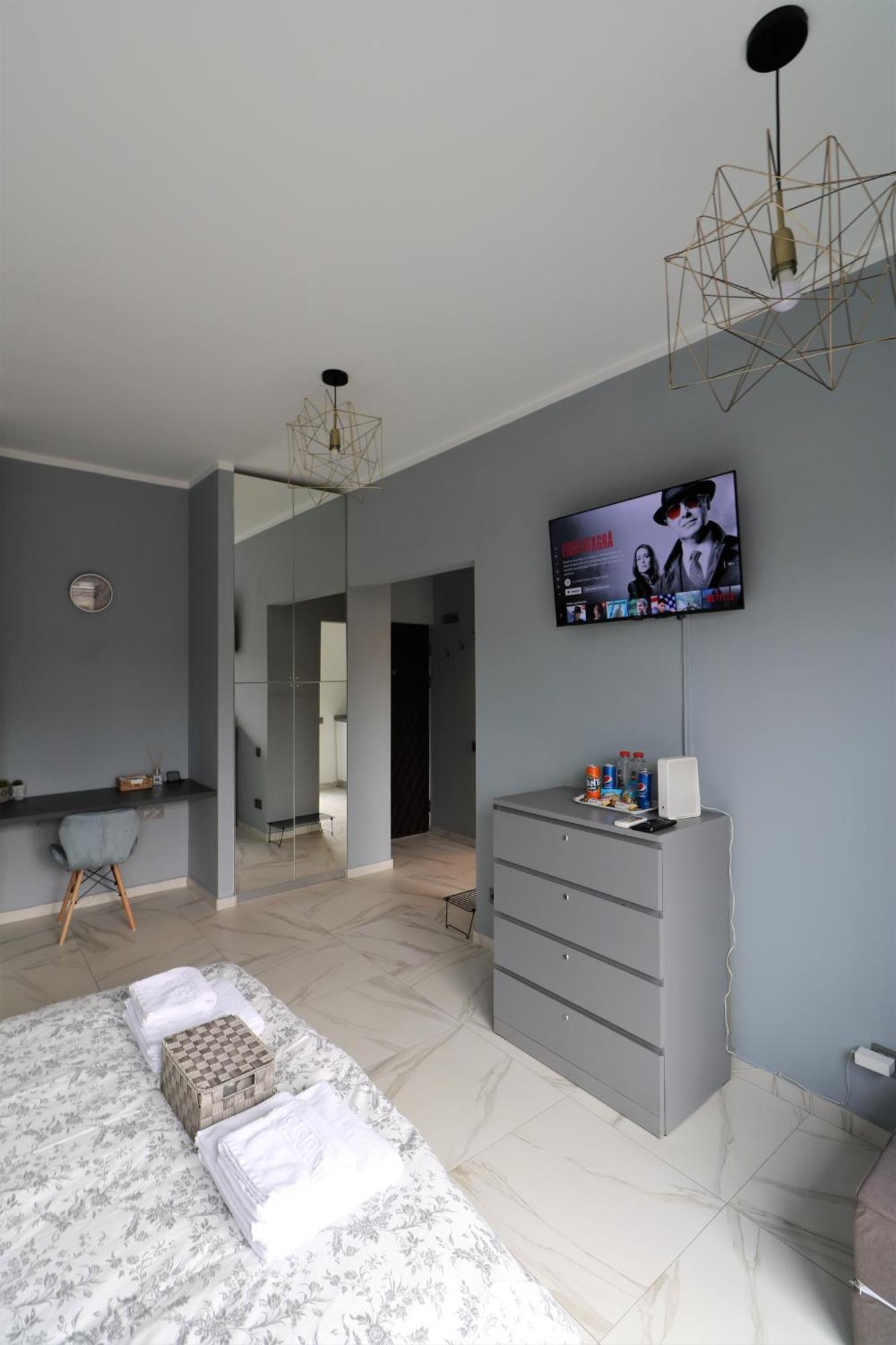 Deluxe Skyline Retreat Studio - Old Town Boekarest Buitenkant foto