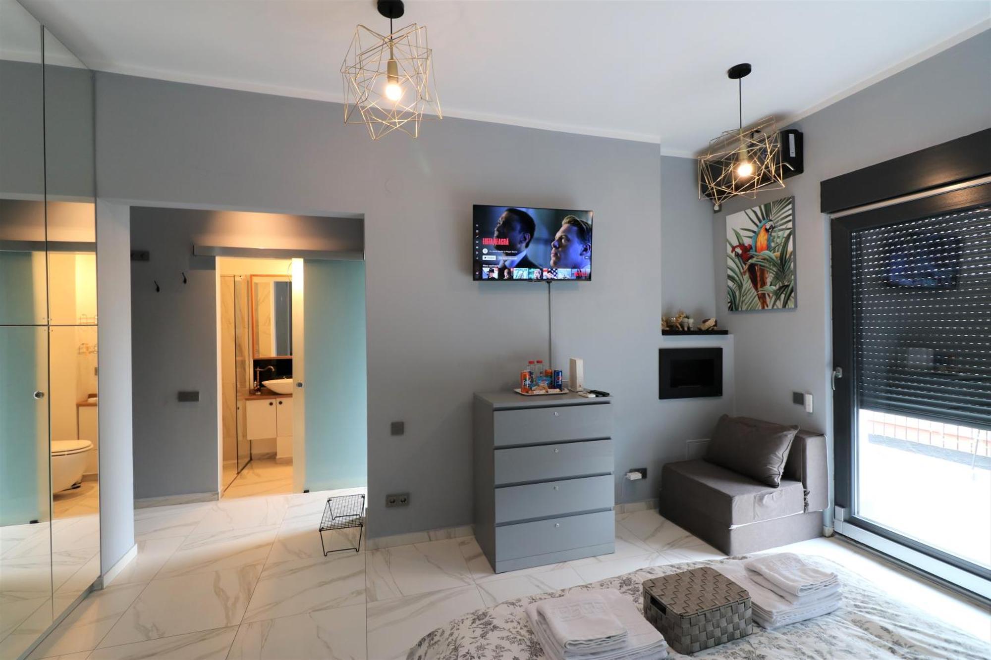 Deluxe Skyline Retreat Studio - Old Town Boekarest Buitenkant foto