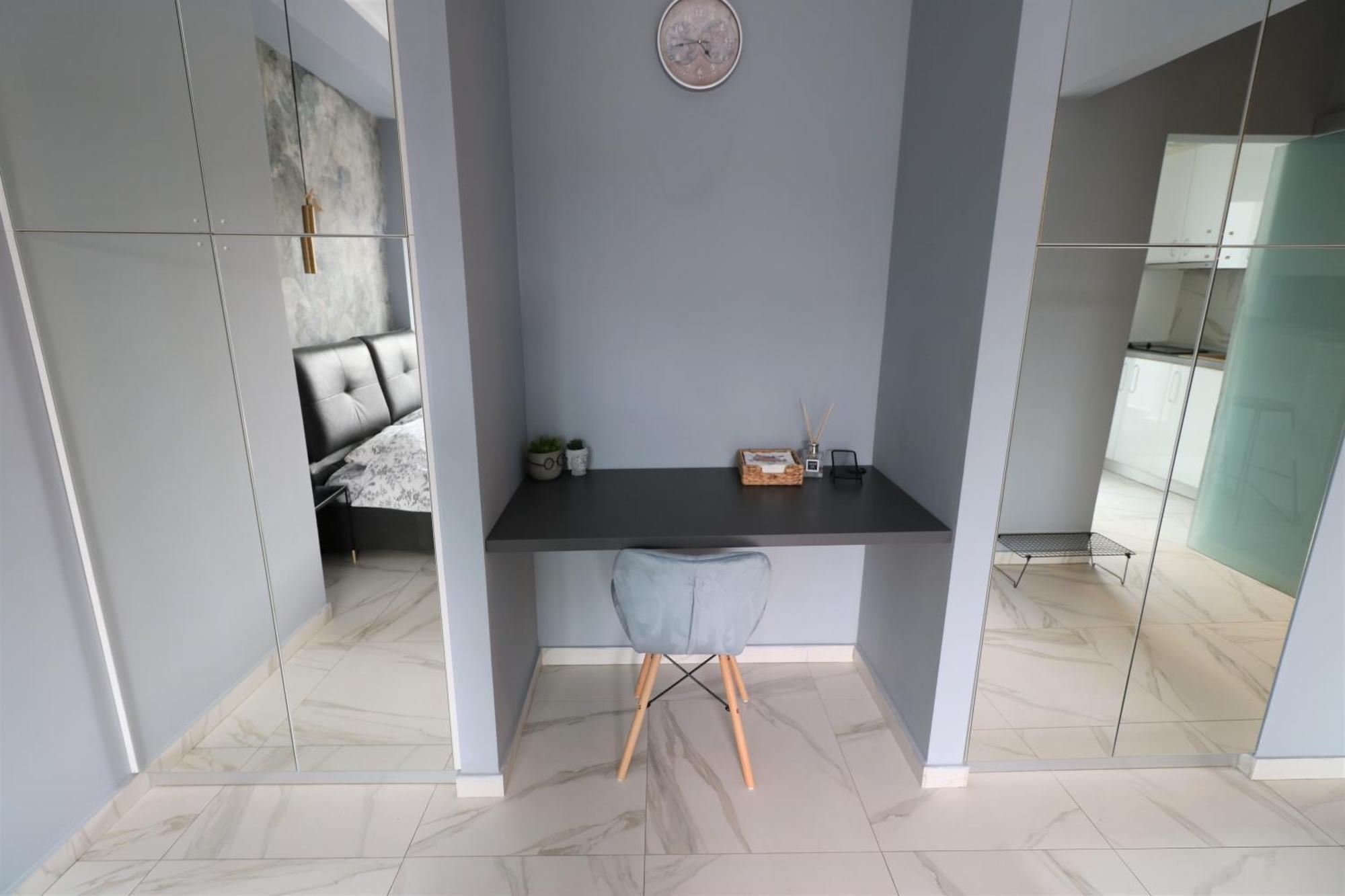 Deluxe Skyline Retreat Studio - Old Town Boekarest Buitenkant foto